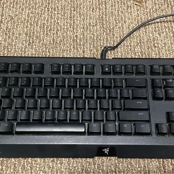 Razer Cynosa Chroma Multi-Color Gaming Keyboard - Picture 3 of 4